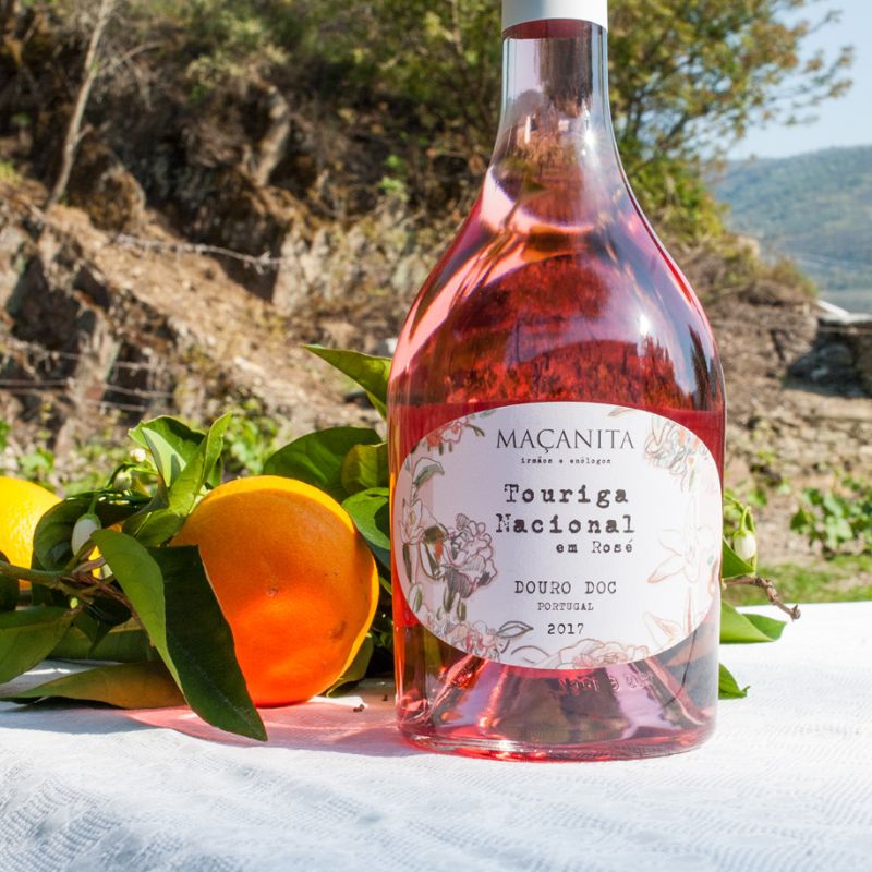 Vinte vinhos rosé para ajudar a enfrentar a canícula