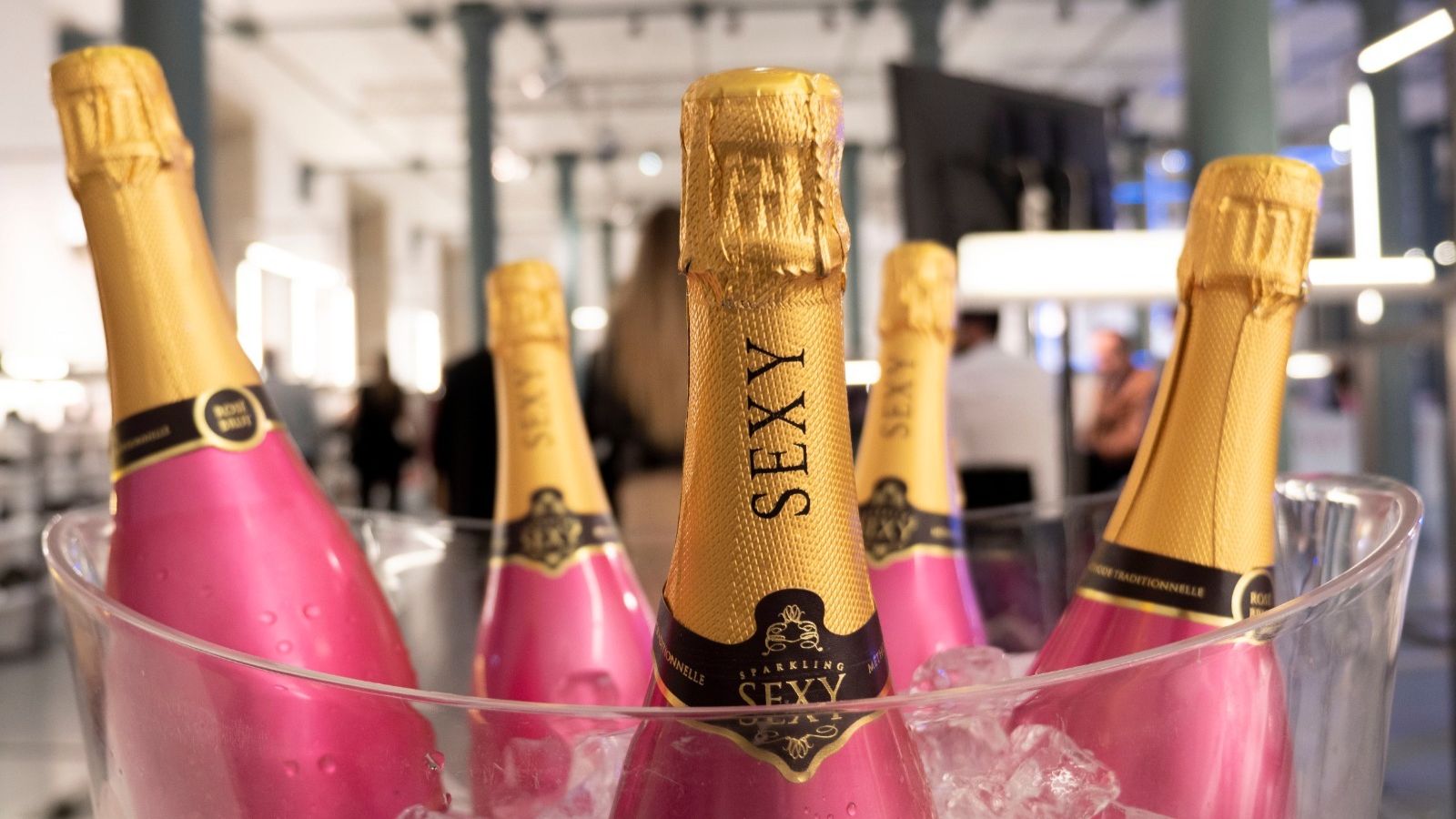 Portugal Fashion SS18 | Sexy Wines - Porto