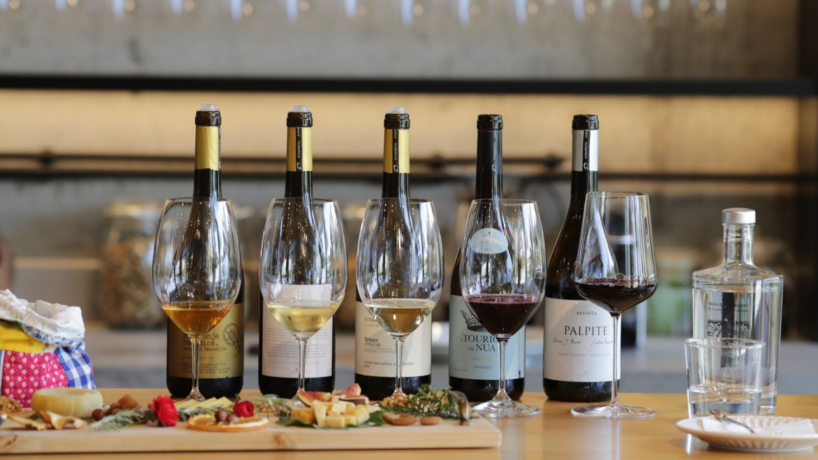 Wine Tasting Big Picture Fitapreta